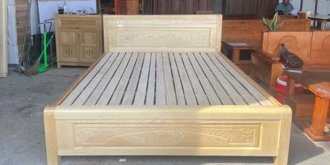 giường ngủ gỗ sồi chân cao