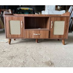 tủ kệ tivi cánh mây chân gỗ melamine