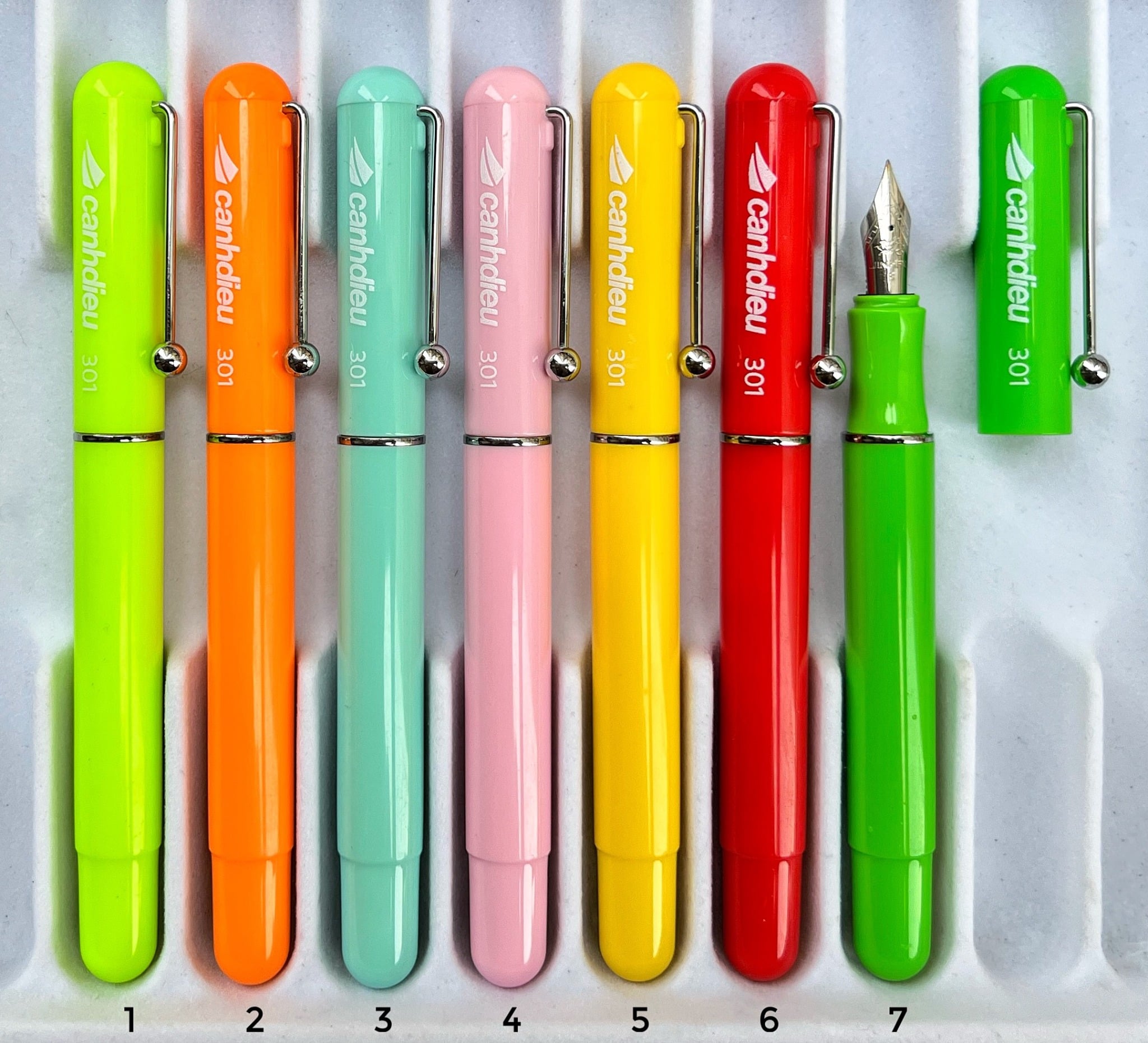  Bút Cánh Diều 301 
