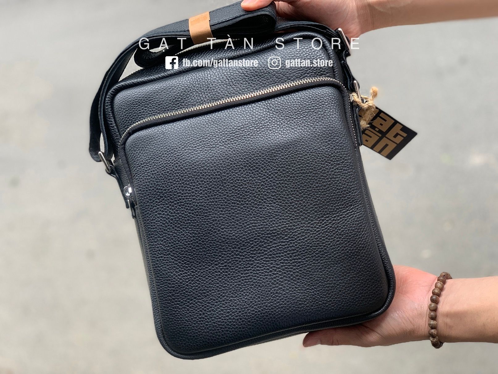 IP322 - Túi đeo chéo da bò IPAD