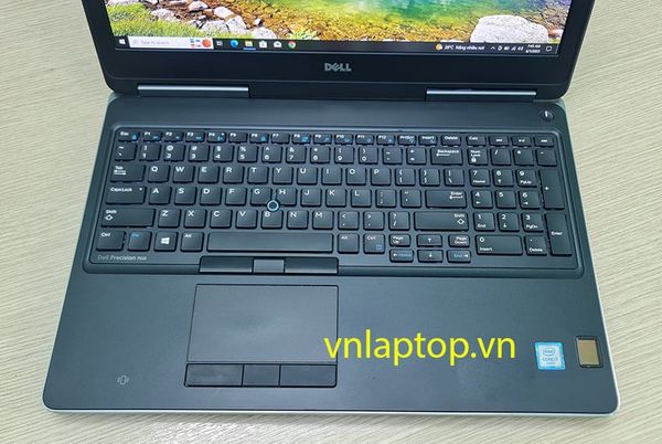 DELL 7520 CORE I7 7820HQ, 16GB, 750GB, 15.6