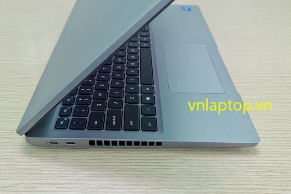 DELL PRECISION 3560 i7 1185G7, 16GB, 512GB, VGA T500 4GB, 15.6
