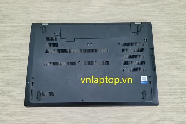 LAPTOP THIẾT KẾ ĐỒ HỌA MỎNG NHẸ, LENOVO THINKPAD P52s