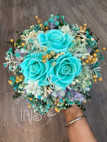 bó hoa cưới tone xanh ngọc huyền bí