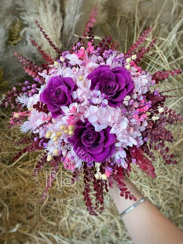 bó hoa cưới hồng tím đầy sự dễ thương