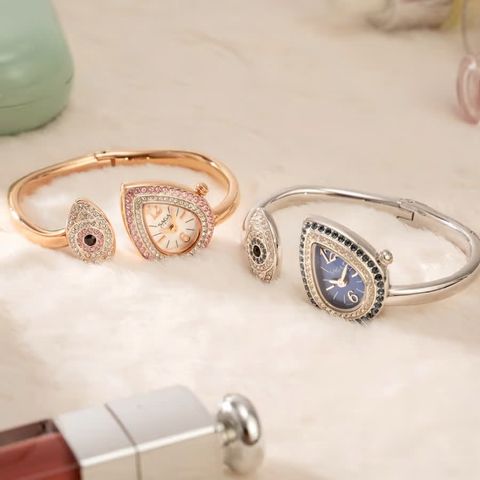  Saga Stella 71865-SVBLSV-2S – Nữ – Đính đá Swarovski – Khảm xà cừ – Sắc xanh đại dương huyền bí 