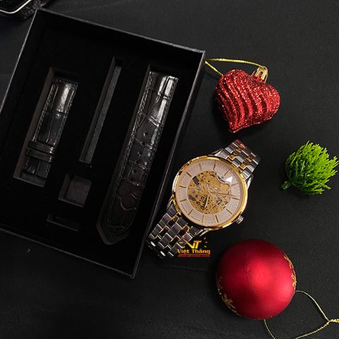  SET QUÀ DÀNH CHO NAM ( ĐỒNG HỒ SRWATCH SG8892.1202 + DÂY DA CÁ SẤU HANDMADE + CARAVAT ) 