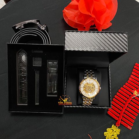  SET QUÀ DÀNH CHO NAM ( ĐỒNG HỒ SRWATCH SG8892.1202 + DÂY DA CÁ SẤU HANDMADE + CARAVAT ) 