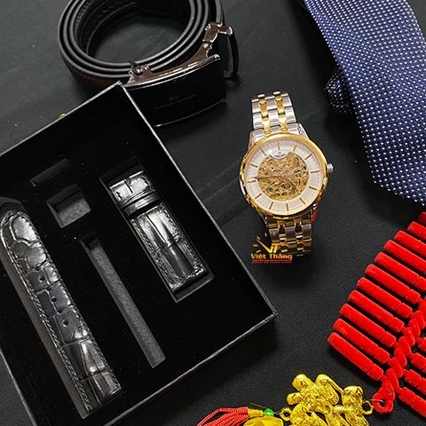  SET QUÀ DÀNH CHO NAM ( ĐỒNG HỒ SRWATCH SG8892.1202 + DÂY DA CÁ SẤU HANDMADE + CARAVAT ) 