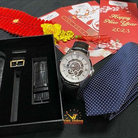  SET QUÀ DÀNH CHO NAM ( ĐỒNG HỒ SRWATCH SG8893.4102 + DÂY DA CÁ SẤU HANDMADE + CARAVAT ) 