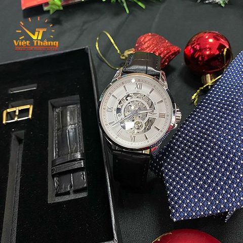  SET QUÀ DÀNH CHO NAM ( ĐỒNG HỒ SRWATCH SG8893.4102 + DÂY DA CÁ SẤU HANDMADE + CARAVAT ) 