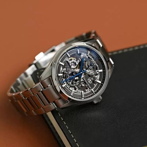  ĐỒNG HỒ NAM ORIENT STAR RE-AZ0101N00B AUTOMATIC CHÍNH HÃNG 