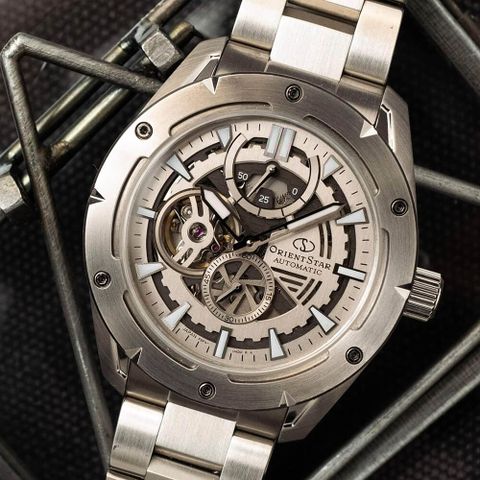  ĐỒNG HỒ NAM ORIENT STAR RE-AV0A02S00B AUTOMATIC CHÍNH HÃNG 