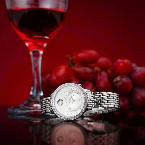  Saga 53766-SVSVSV-2 – Nữ – Kính Cứng – Quartz (Pin) – Mặt Số 39mm, Đính Đá Swarovski, Chống Nước 3ATM 