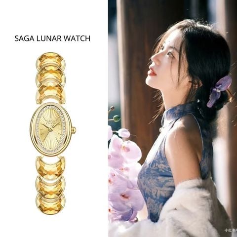  Saga Lunar Watch – 71959-GPGPGP-2 – Máy Quartz (Pin) – Mặt Số 20x26mm – Cảm Hứng Nữ Thần Mặt Trăng – Đính Pha Lê Lấp Lánh – Biểu Trưng Cho Hy Vọng Tốt Đẹp Và Vẻ Đẹp Á Đông 