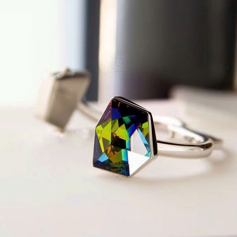  Saga 80727-SVGRSV-2S – Nữ – Quartz (Pin) – Đính Đá Swarovski – Mặt Số Xanh Hồng Chuyển Sắc – Bán chạy nhất 
