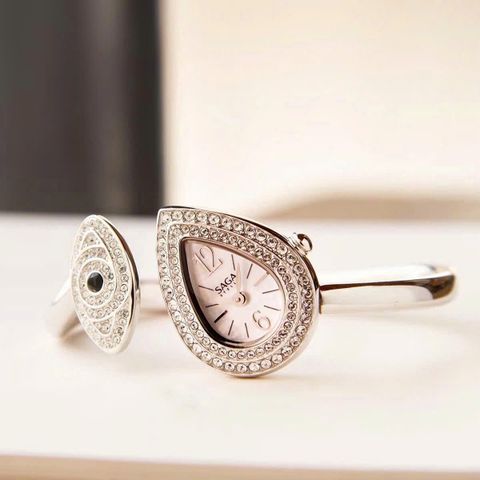  Saga Stella 71865-SVMWSV-2S – Nữ – Mineral Crystal – Quartz (Pin) – Mặt Số 20mm, Đính Swarovski, Khảm Xà Cừ 