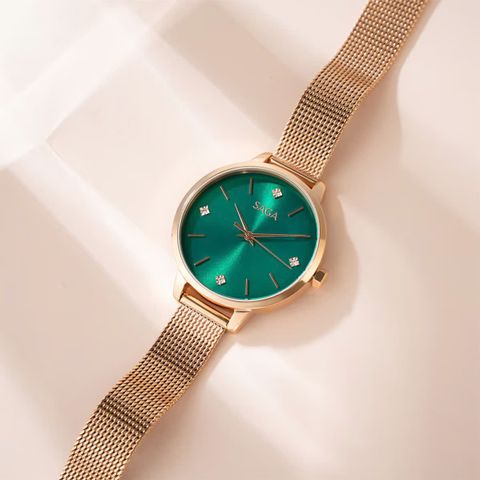  Saga 53643-RGGRRG-2 – Nữ – Kính cứng – Quartz – Mặt số đính sá Swarovski – Sắc xanh lá quyến rũ – Chống nước 3 ATM 