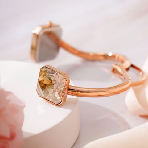  Saga Stella 80737-RGBNRG-2S – Nữ – Mineral Crystal – Quartz (Pin) – Mặt Số 20mm, Đính Swarovski, Khảm Xà Cừ 