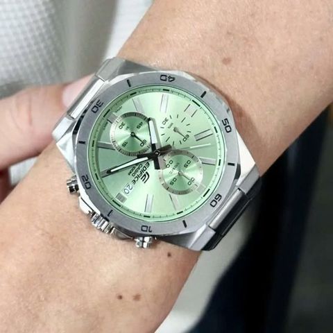  Đồng hồ Casio Edifice EFV-640D-3AVUDF Chính Hãng 