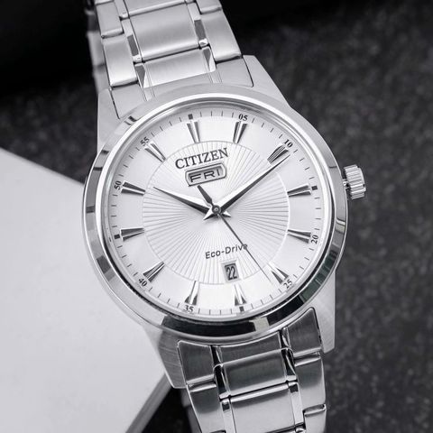  Đồng Hồ Nam Citizen Eco-Drive AW0100-86B 40mm Chính Hãng 
