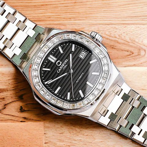  ĐỒNG HỒ NAM CARNIVAL 8108G-VT-D CHÍNH HÃNG 