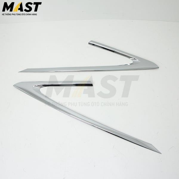 Ốp tam giác kính cố định trước chrome dùng xe Rondo – MAST