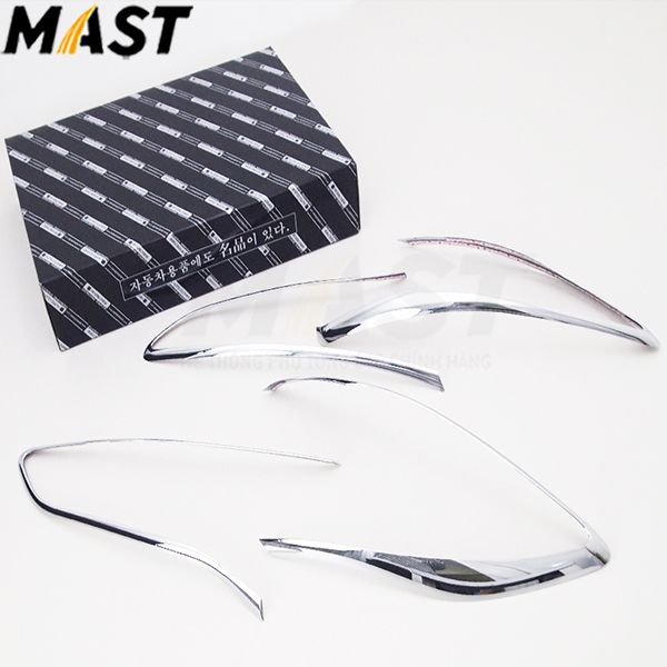Ốp trang trí đèn hậu chrome dùng xe Tucson 15