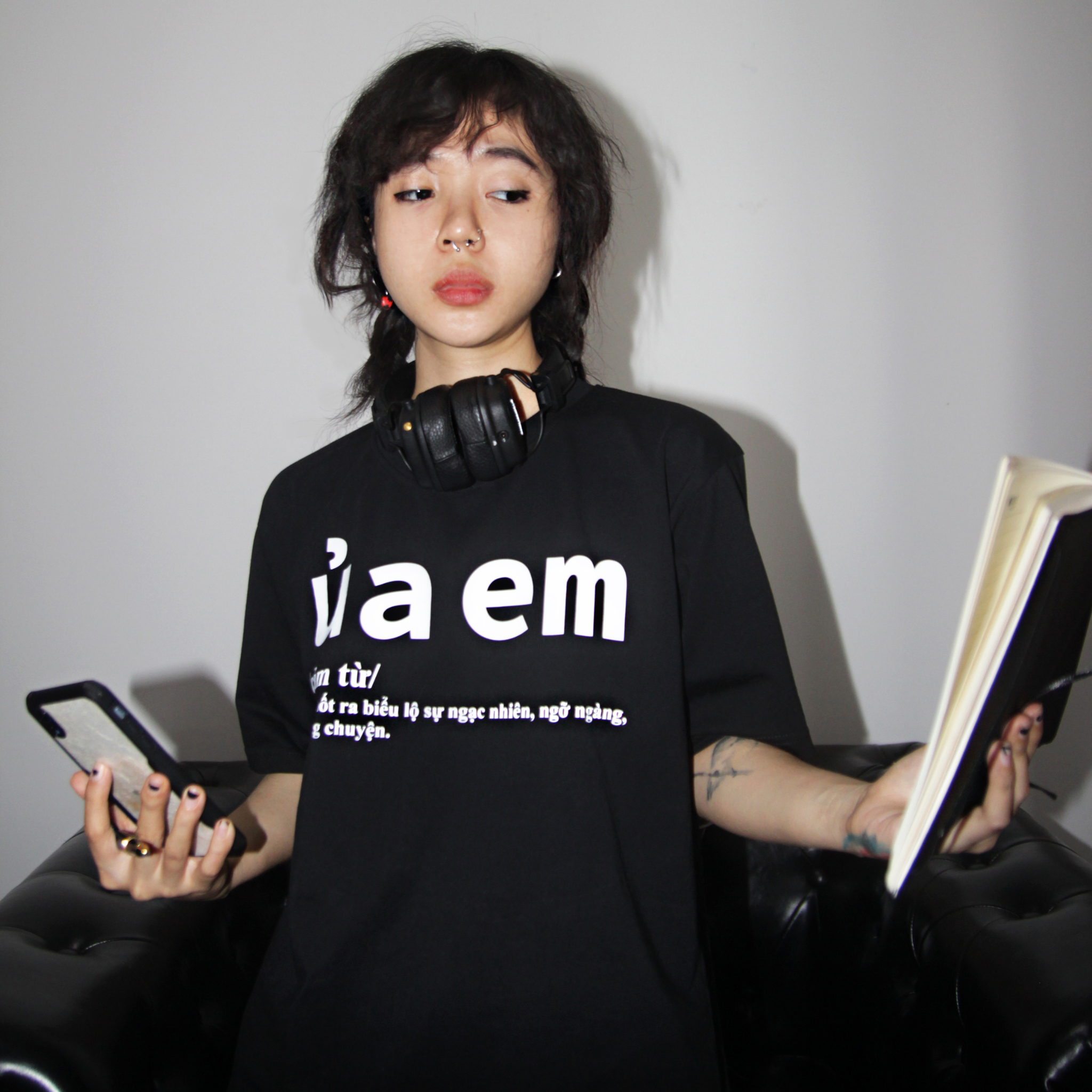  Ủa Em T-shirt 