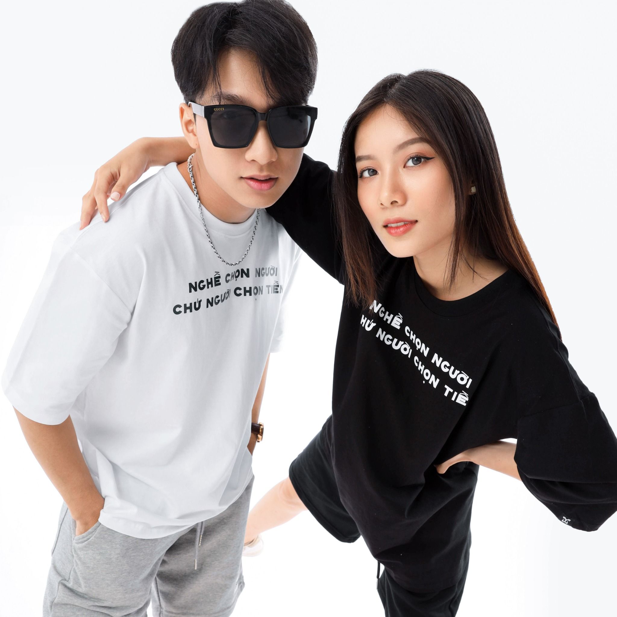  Nghề Chọn Người Chứ Người Chọn Tiền T-shirt 