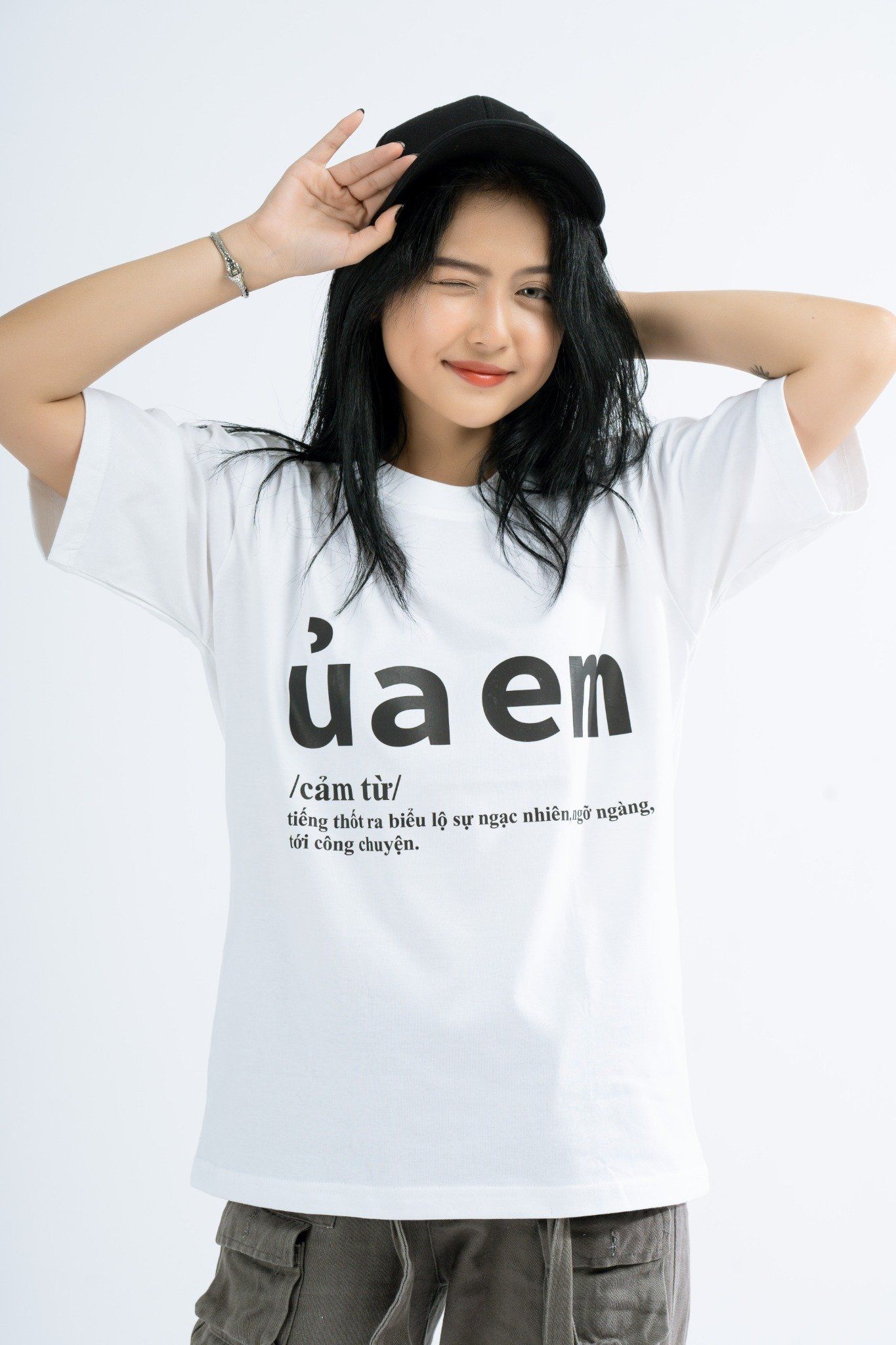  Ủa Em T-shirt 