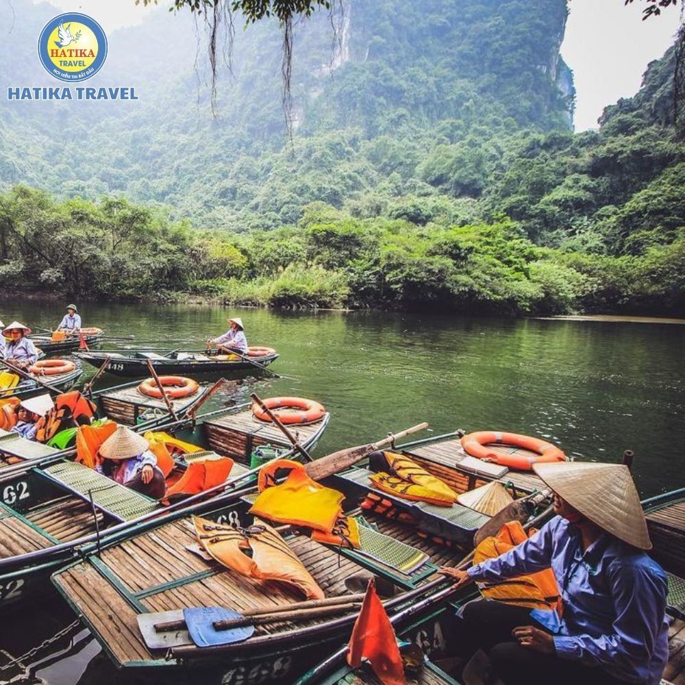 TOUR HOA LƯ - TRÀNG AN - HANG MÚA 1 NGÀY