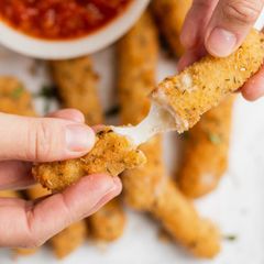 [ PHÔ MAI NGUYÊN KHỐI 2,5KG ] PHÔ MAI MOZARELLA - Cheese Mozzarella Mlekpol làm Phô mai que, Pizza, Phủ Tokbokki