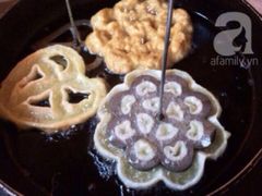 Combo 4 Khuôn bánh nhúng kèm que - khuôn nhúng  làm bánh bằng gang hình lá tim hoa hàng đẹp( hàng dầy đẹp)