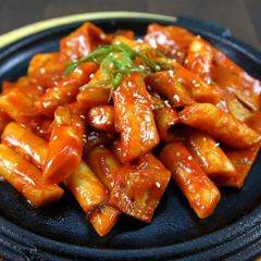 Sốt Nấu Bánh Gạo Tokbokki Hàn Quốc BIBIGO Cay Ngọt Gói 120g