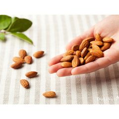 Hạnh nhân sống tách vỏ làm sữa và bánh gói 1kg