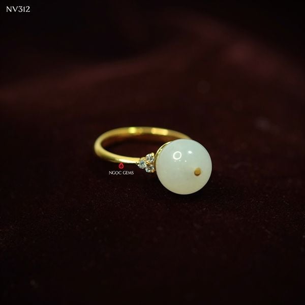 Nhẫn Bạch Ngọc Nephrite - 14K Gold