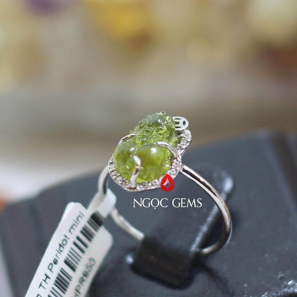 Nhẫn vàng 10k - mặt đá Tỳ Hưu Peridot