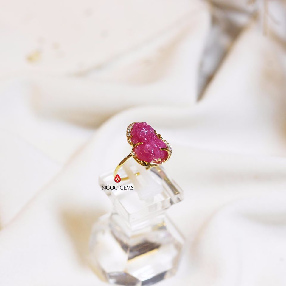 Nhẫn Tỳ Hưu Ruby Bọc Vàng