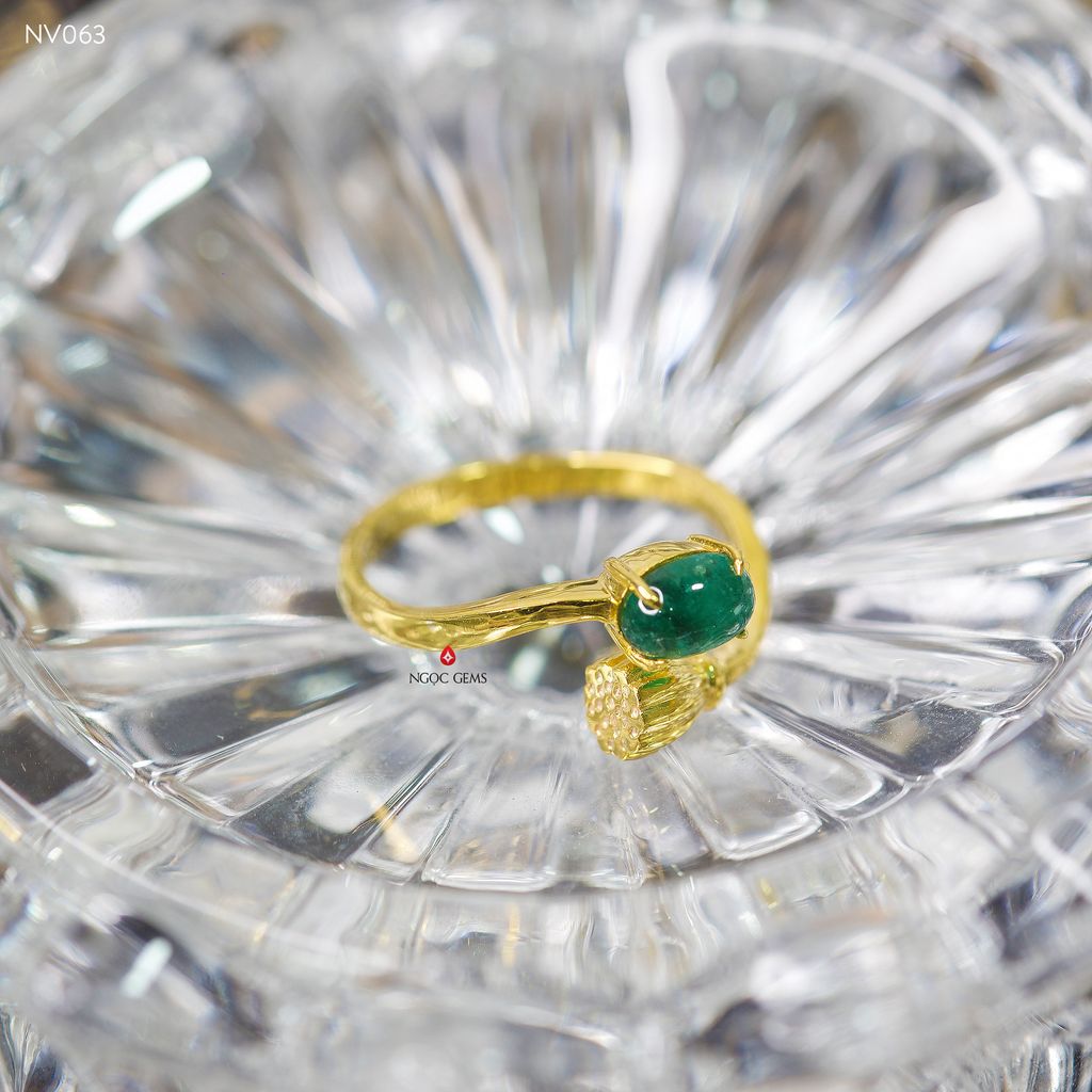 Nhẫn Vàng Emerald (Ngọc Lục Bảo) - 10K