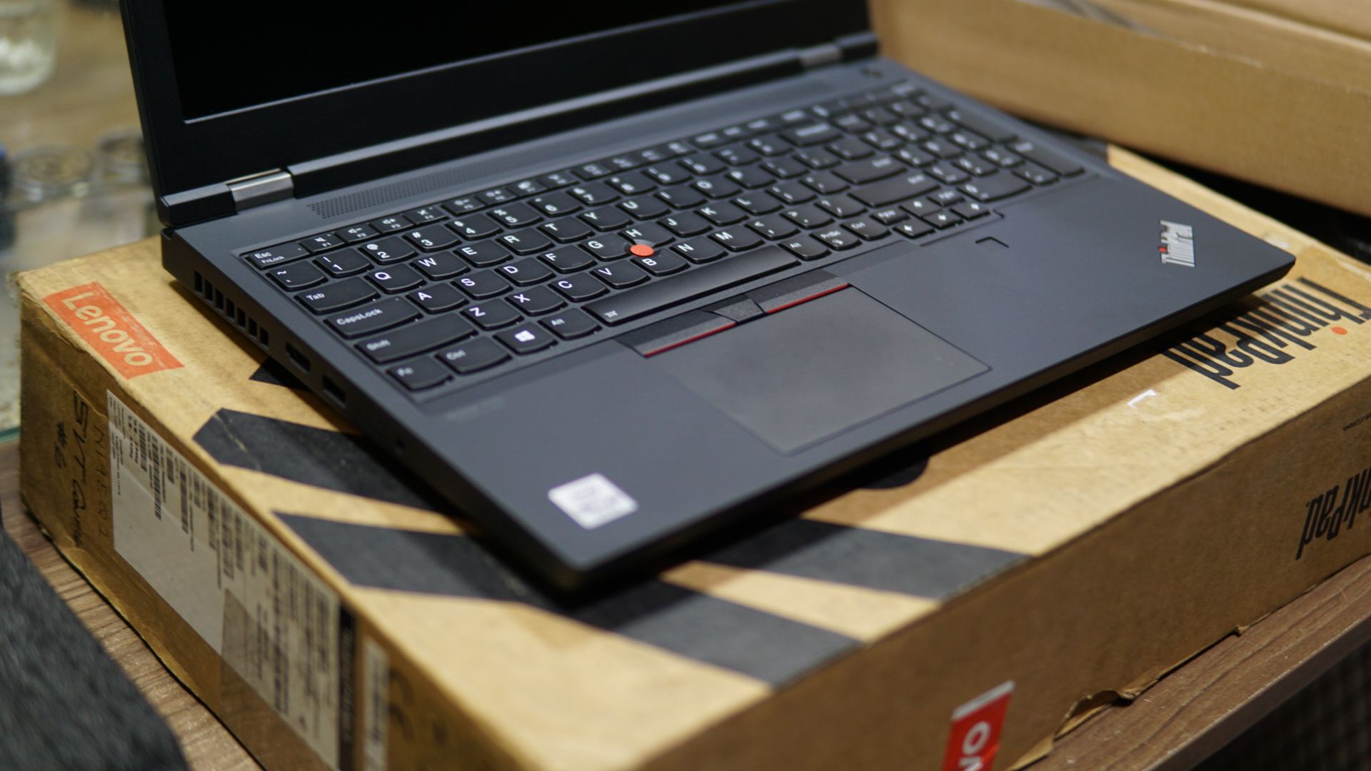 Lenovo ThinkPad P15 Gen 1 Mobile Workstation – 15.6", I7-10750H, 32GB RAM, 256GB SSD, Win11 Pro