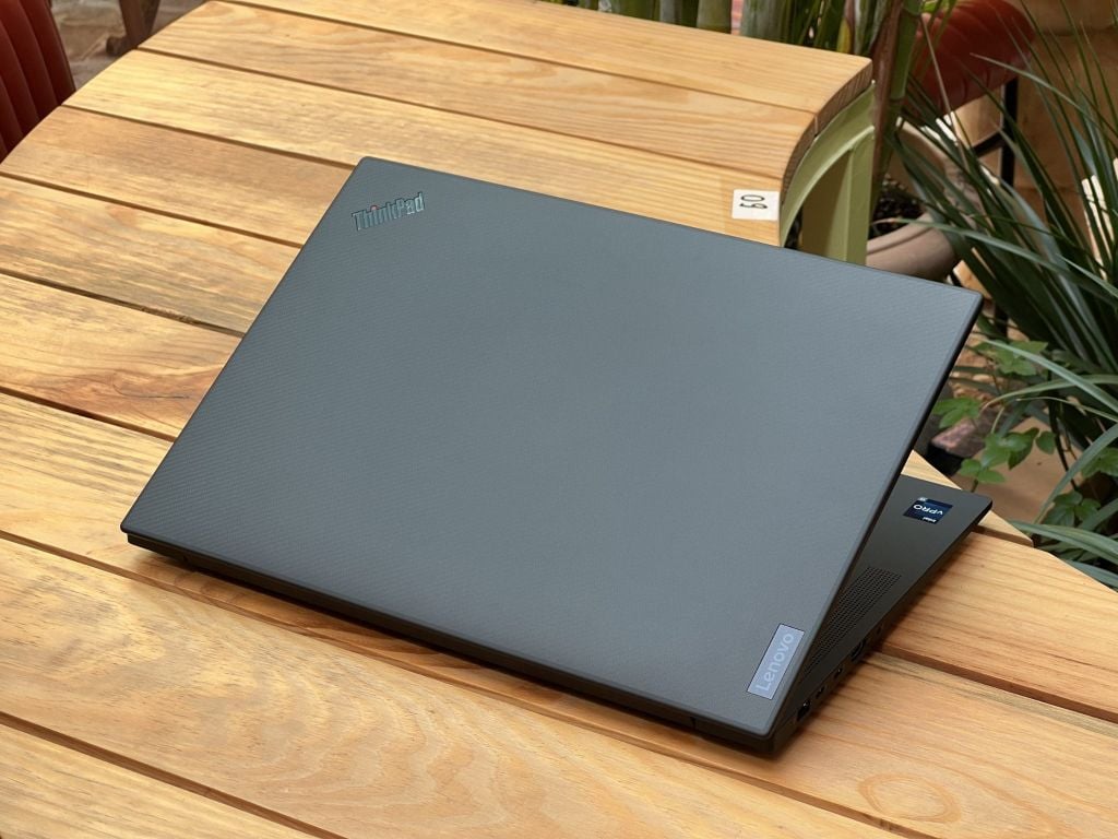 ThinkPad_P1_Gen_5_Tong_quan