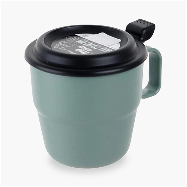 Cốc Uống Nước Có Nắp Inomata 360ml Màu Xanh