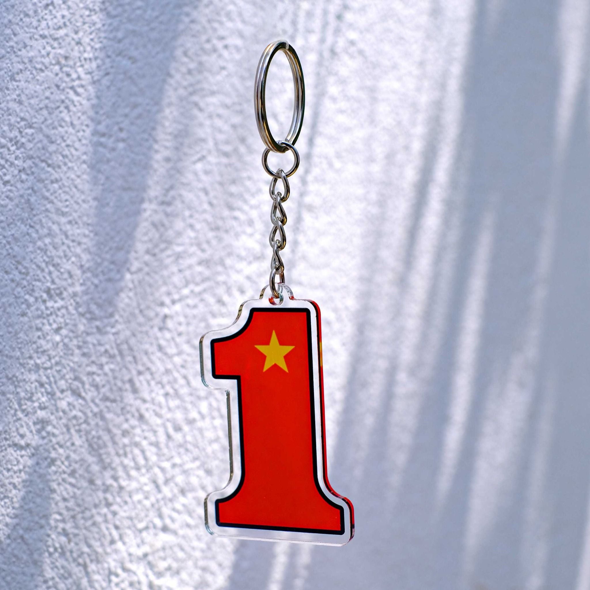 KC0003  Cờ Việt Nam Số 1 - Móc khóa Acrylic