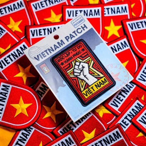  PATCH005 ĐỘC LẬP TỰ DO HẠNH PHÚC - Patch vải thêu ủi chuyển nhiệt 