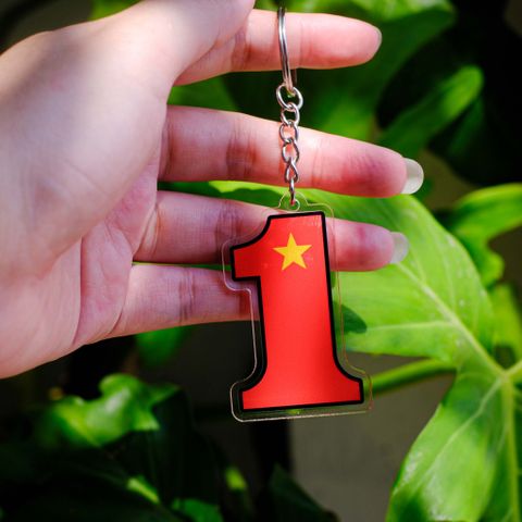  KC0003  Cờ Việt Nam Số 1 - Móc khóa Acrylic 