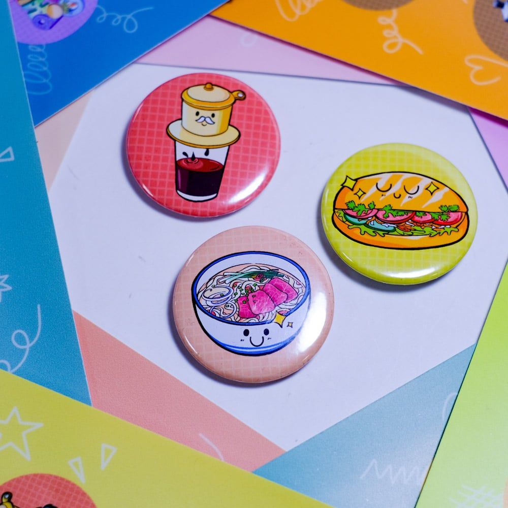 BUTT008 Bữa Sáng Việt Nam - Set 3 Button Pin - Huy hiệu nhựa tròn