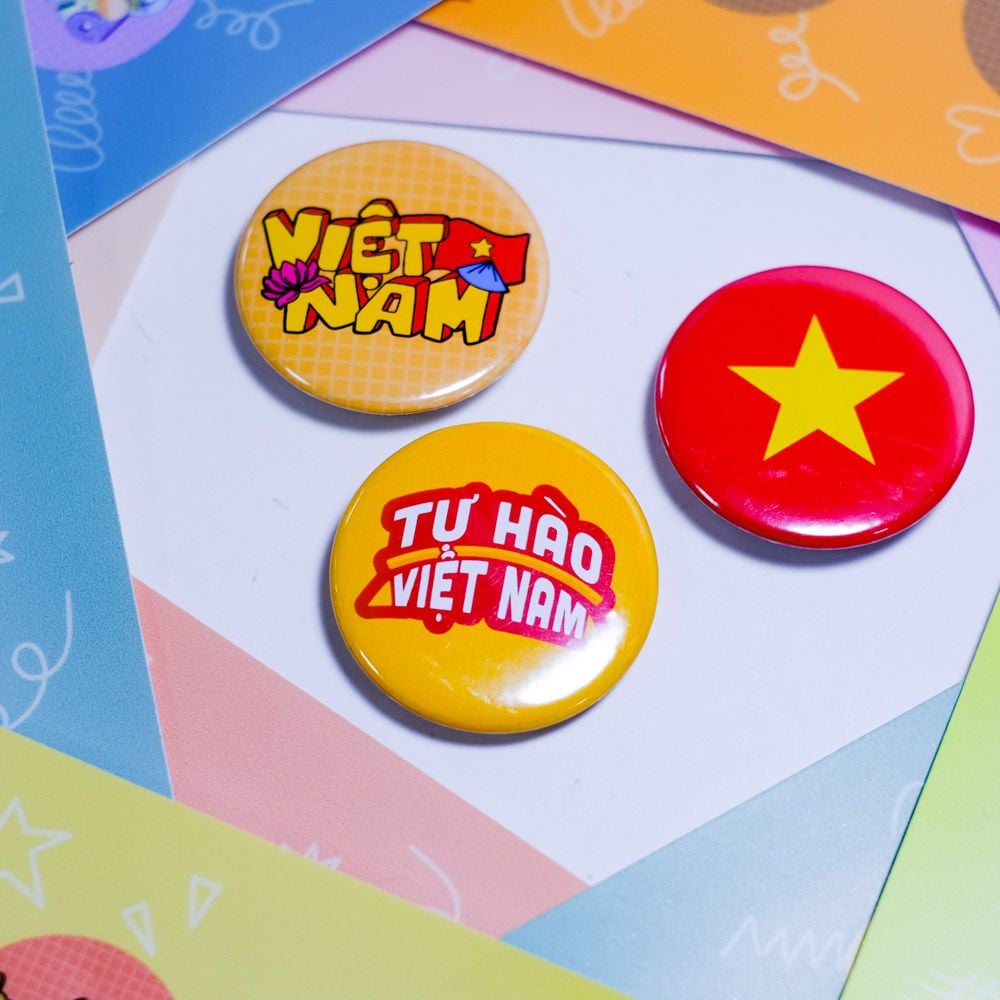 BUTT001 Việt Nam - Set 3 Button Pin - Huy hiệu nhựa tròn