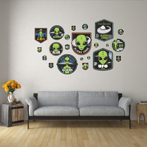  ALIENS BADGE - Decoration Sticker 