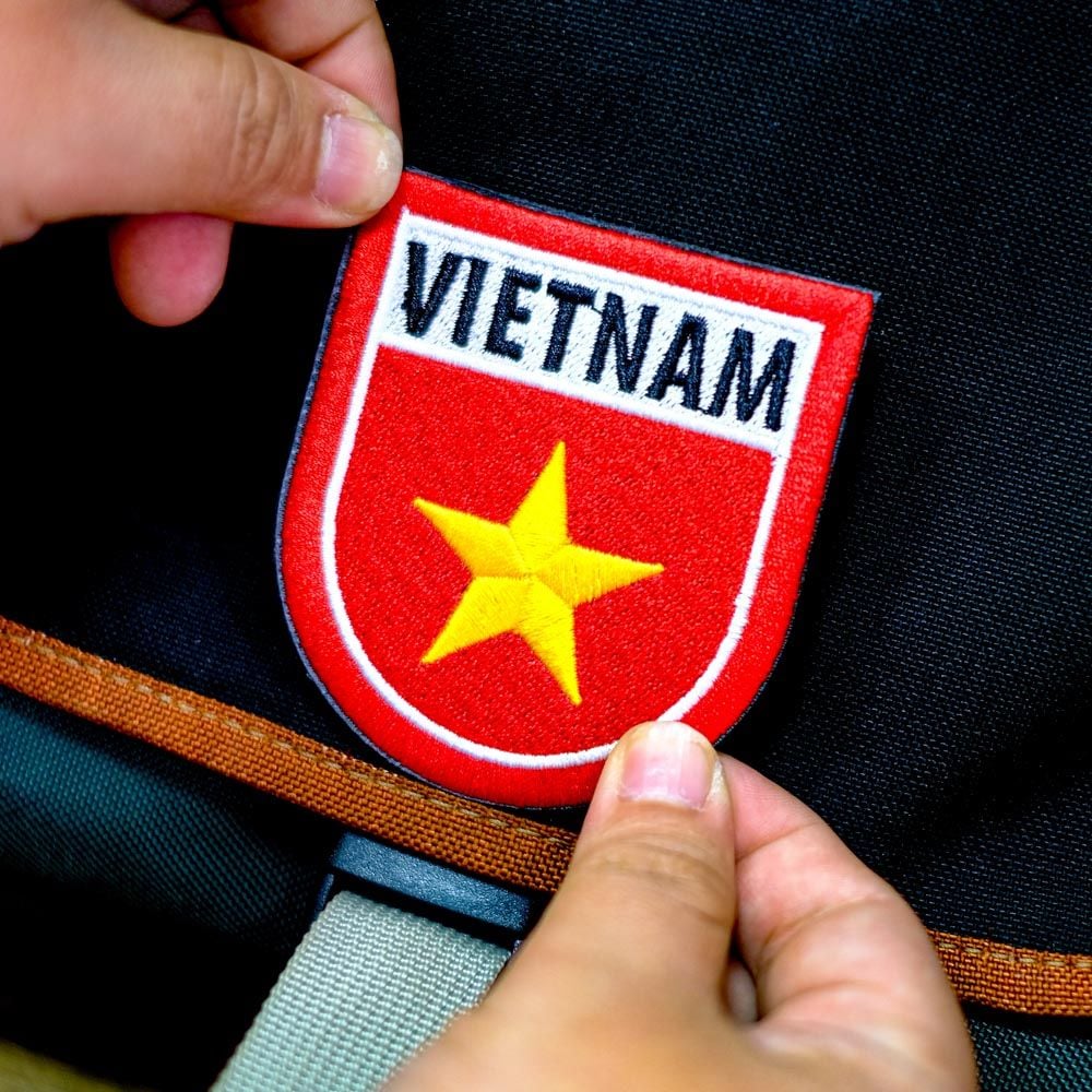 PATCH004 VIETNAM FLAG SHIELD - Patch vải thêu ủi chuyển nhiệt